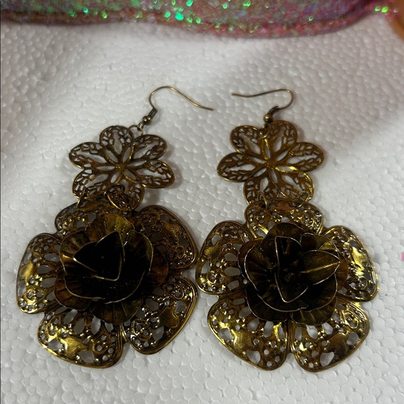 Vintage Bronze Filigree Floral Statement Earrings - Romantic Boho Chic - Picture 4 of 4